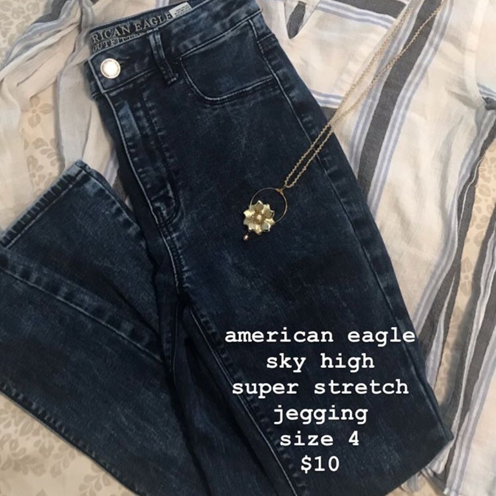 American Eagle Sky High Rose Jeggings